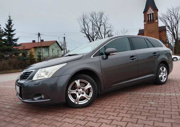 Toyota Avensis cena 26900 przebieg: 199000, rok produkcji 2009 z Biała małe 742